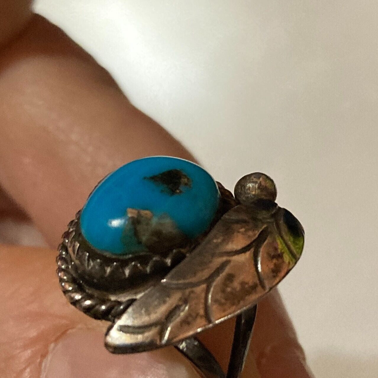 Vintage Silver Tone Turquoise Ring Size 4 Navajo Native American Leaf Rope Trim