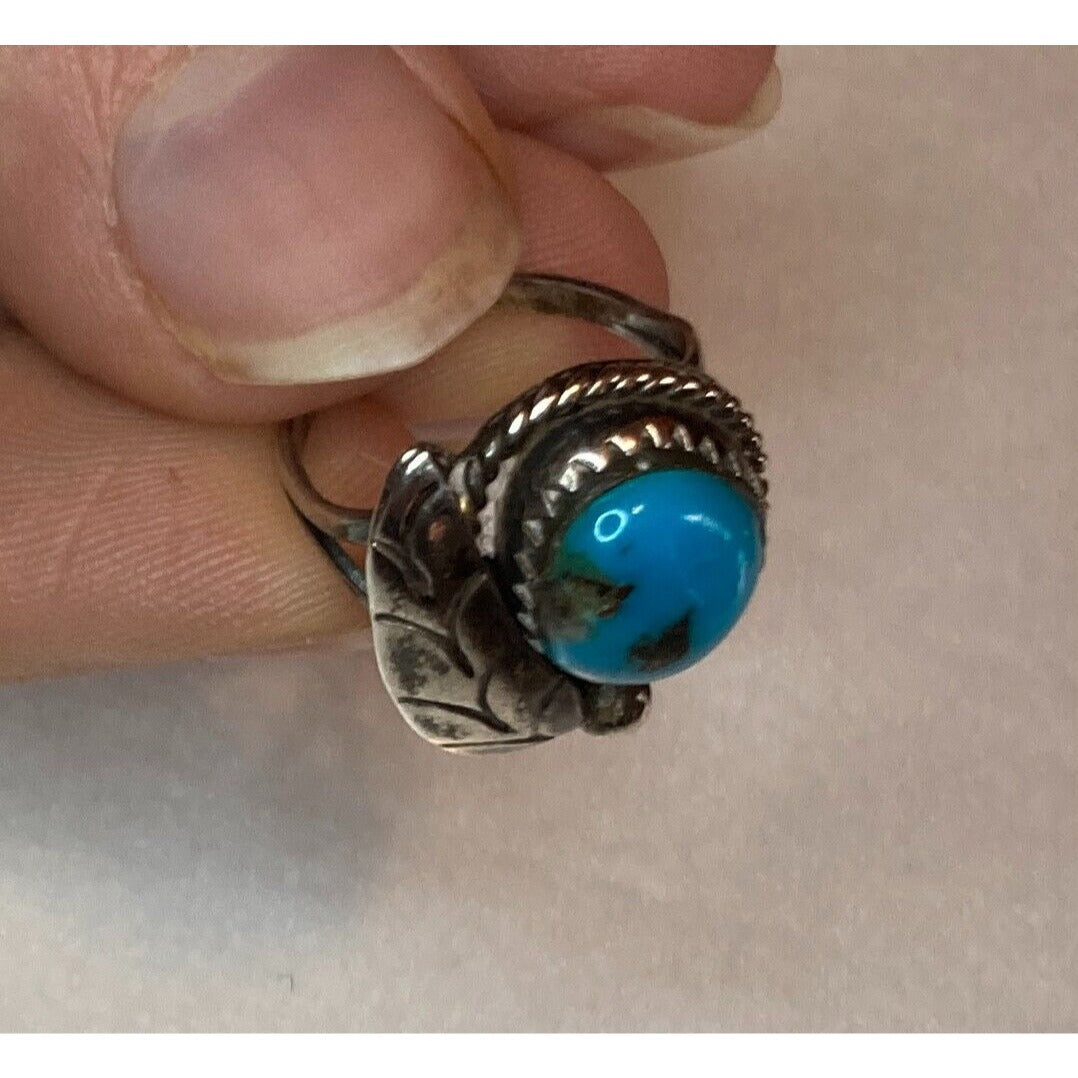 Vintage Silver Tone Turquoise Ring Size 4 Navajo Native American Leaf Rope Trim