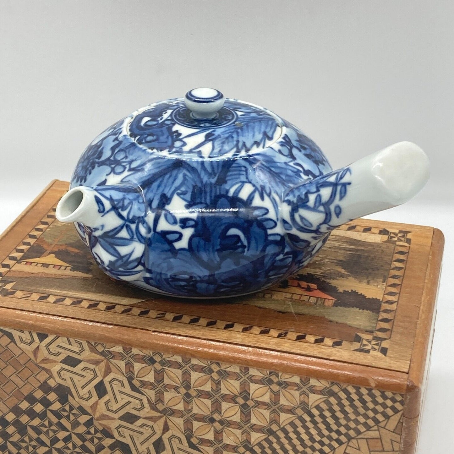 Japanese Side Handle Teapot Yokode Kyusu & 4 Teacups Yunomi Blue & White Floral