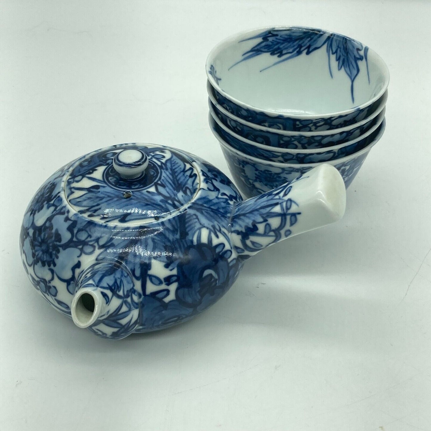 Japanese Side Handle Teapot Yokode Kyusu & 4 Teacups Yunomi Blue & White Floral