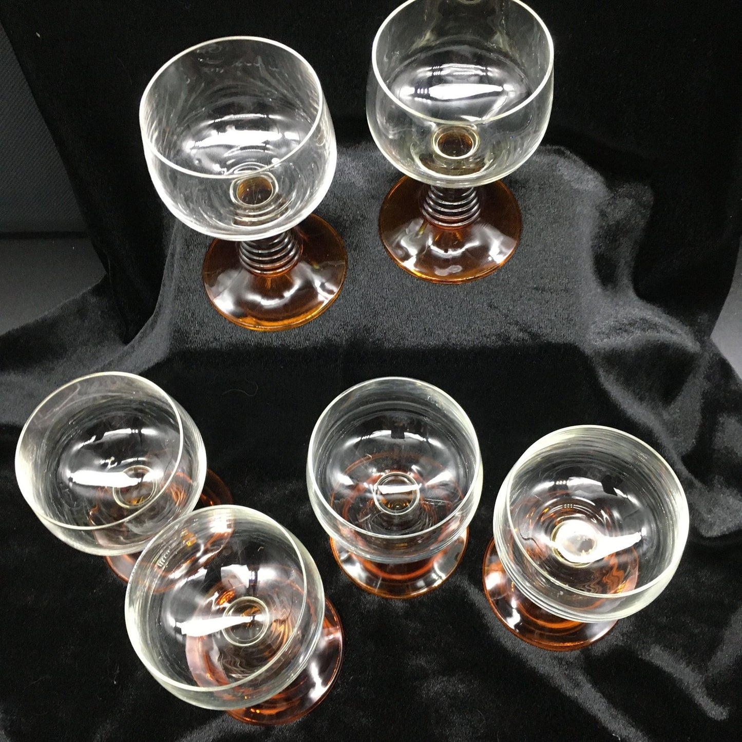 Bee Hive Stemmed Wine Glasses, Mid Century Modern Barware, Set of 6 Wine Glasses, Honey Amber Stemware, Dinner Party Drink Glass, Entertain