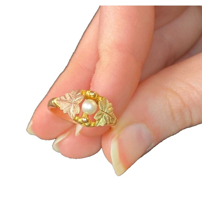 Vintage Black Hills Gold Ring 10K Size 8.5 Leaves & Natural White Pearl USA Made