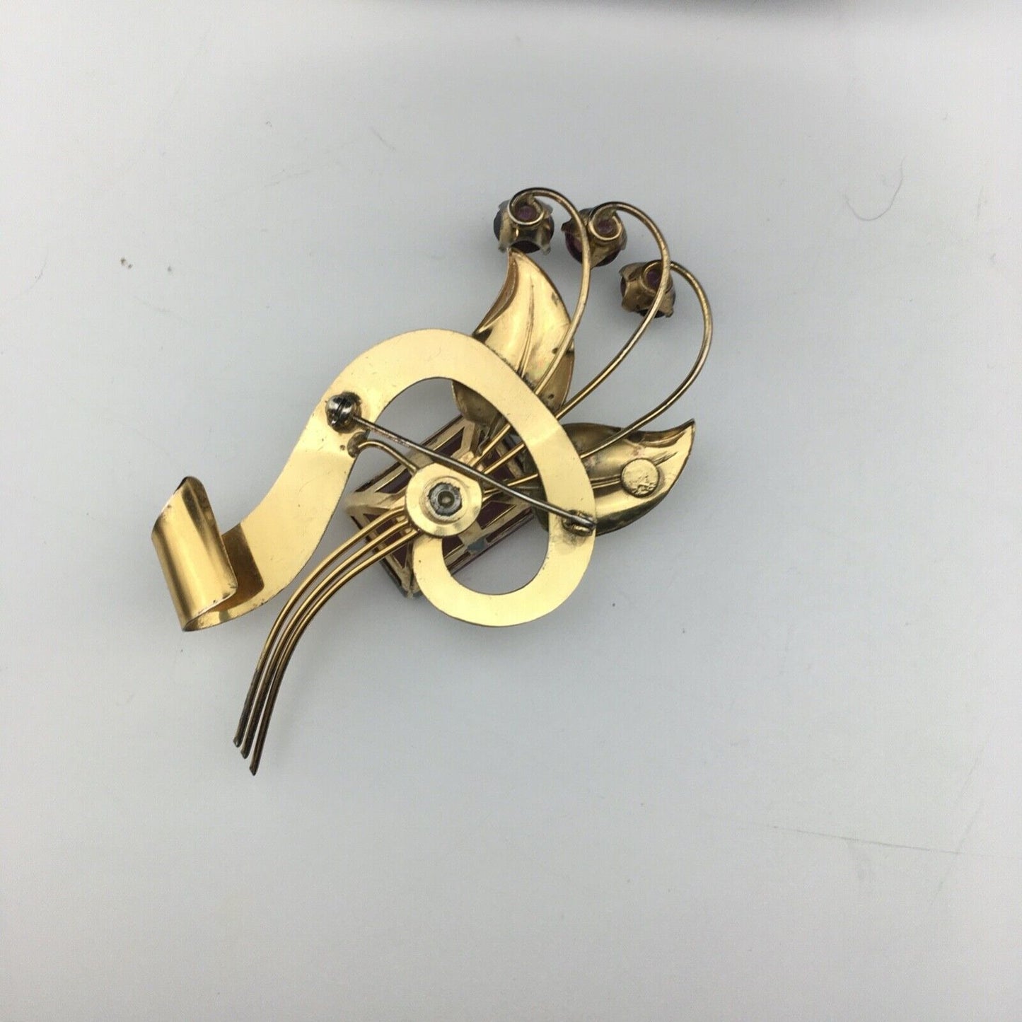 Harry Iskin 1940s Statement Brooch Prong Set Purple Stones Open Back Wire Work