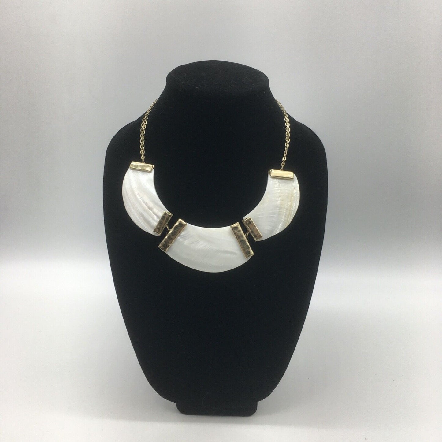 Vintage Shell Statement Necklace Gold Tone Metal Double Chain Lobster Claw Close