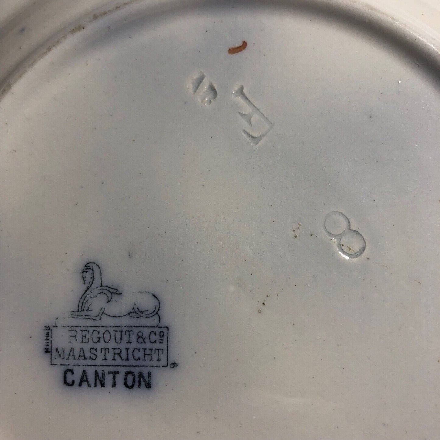 Antique P. REGOUTS & C. MAASTRICHT Porcelain Canton Asian Dish 8.5 Inches