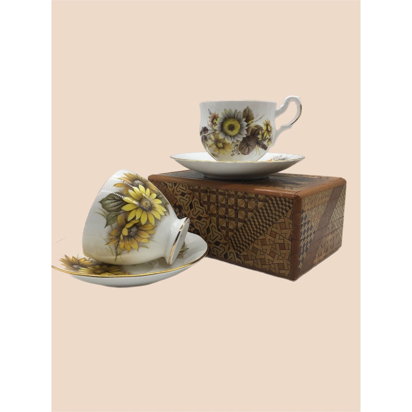 Royal Dover Teacup, Queen Anne Tea Cup, 2 Tea Cups Included, SunflowerTea Cup Saucer Sets, Autumn florals, Vintage Tea Cups, English Teacups
