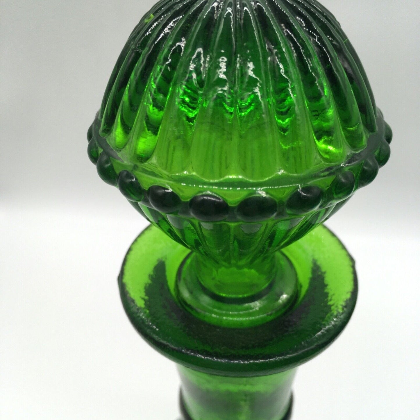 Imperial Emerald Green Glass Grapes Decanter Vintage Dimensional Design Stopper