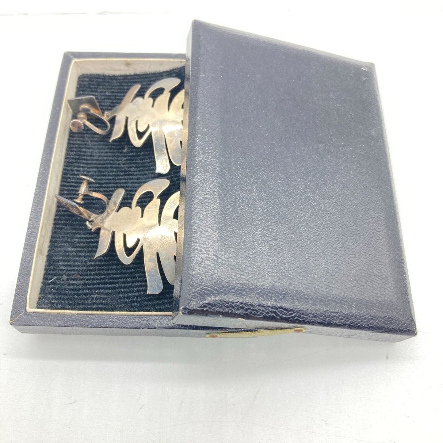 VTG Asian Character 950 Purity Silver Screw Back Earrings Original Hinged Box