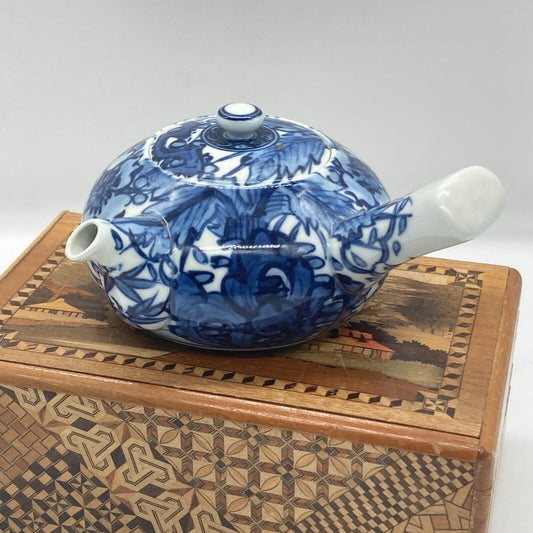 Japanese Side Handle Teapot Yokode Kyusu & 4 Teacups Yunomi Blue & White Floral