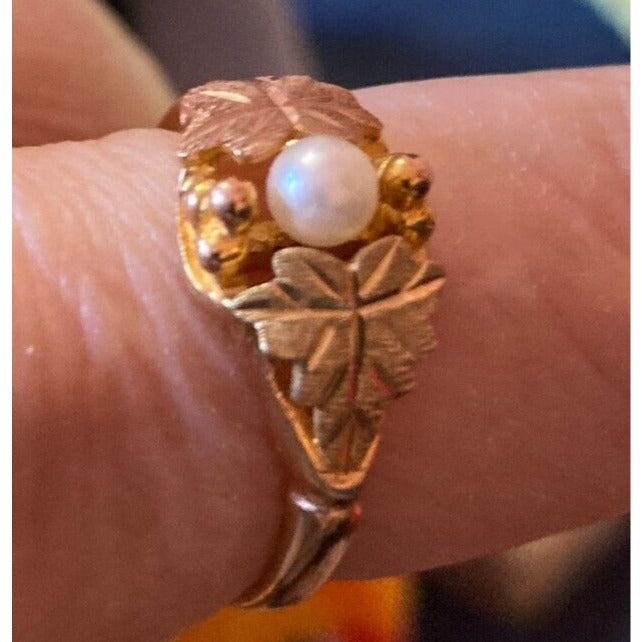 Vintage Black Hills Gold Ring 10K Size 8.5 Leaves & Natural White Pearl USA Made