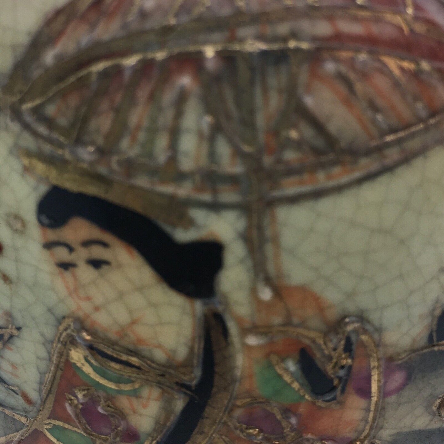 Satsuma Vase HandPainted Moriage White Dot Texture Gold Detail Depict Asian Lady