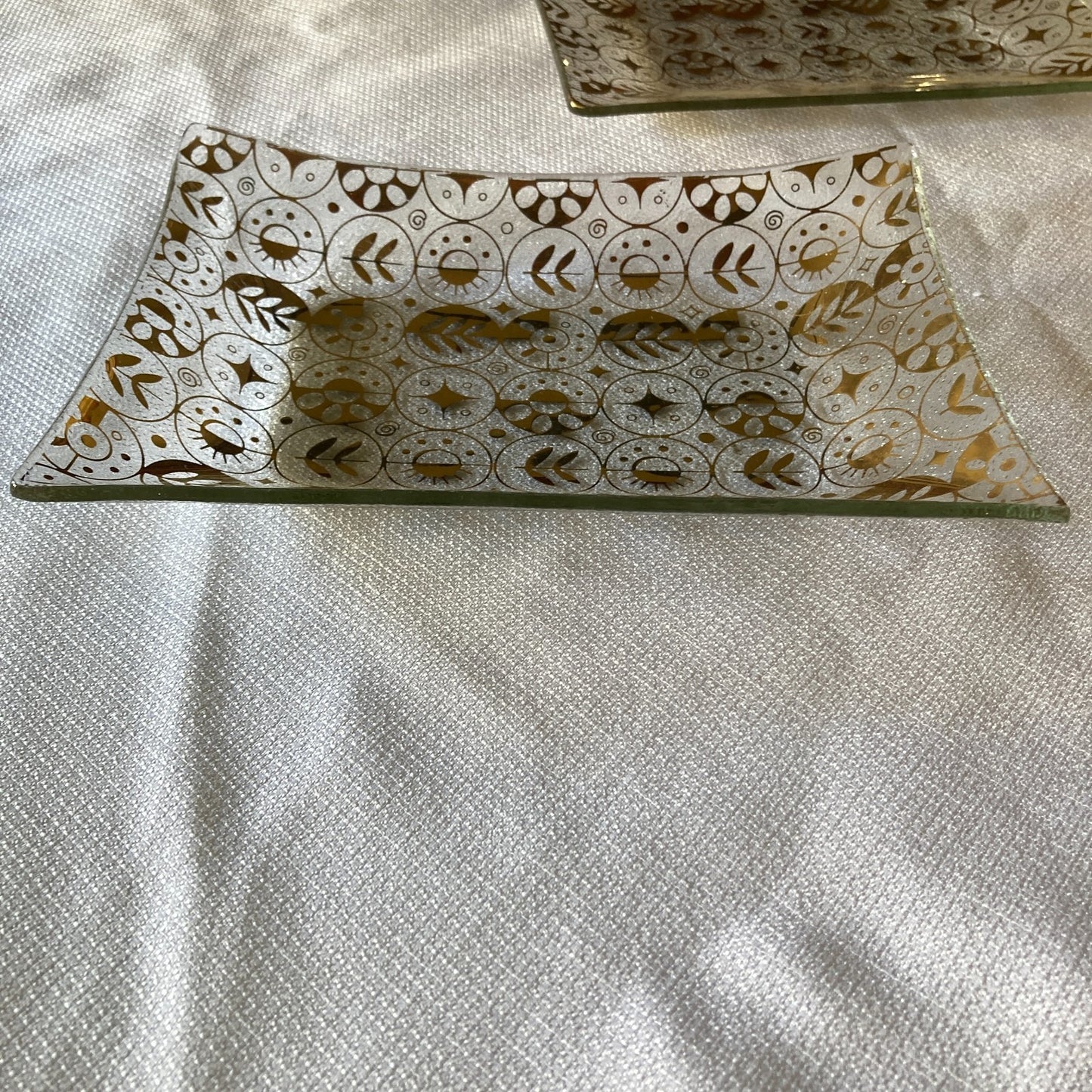 Georges Briard Tray Set 6 Mid Century Modern Circles Textured Glass Gold Pattern