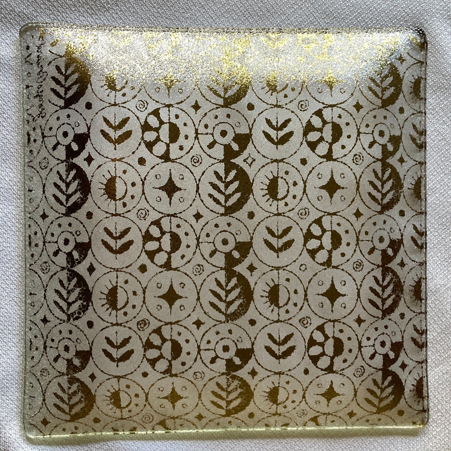 Georges Briard Tray Set 6 Mid Century Modern Circles Textured Glass Gold Pattern