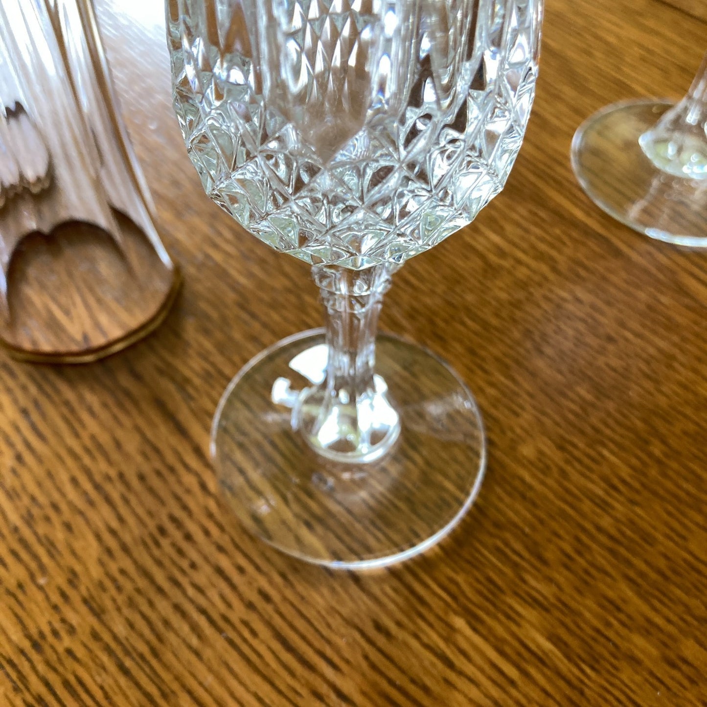 Crystal Champagne Flutes Set of 4 Gold Rims Special Occasion Vintage Bar Ware