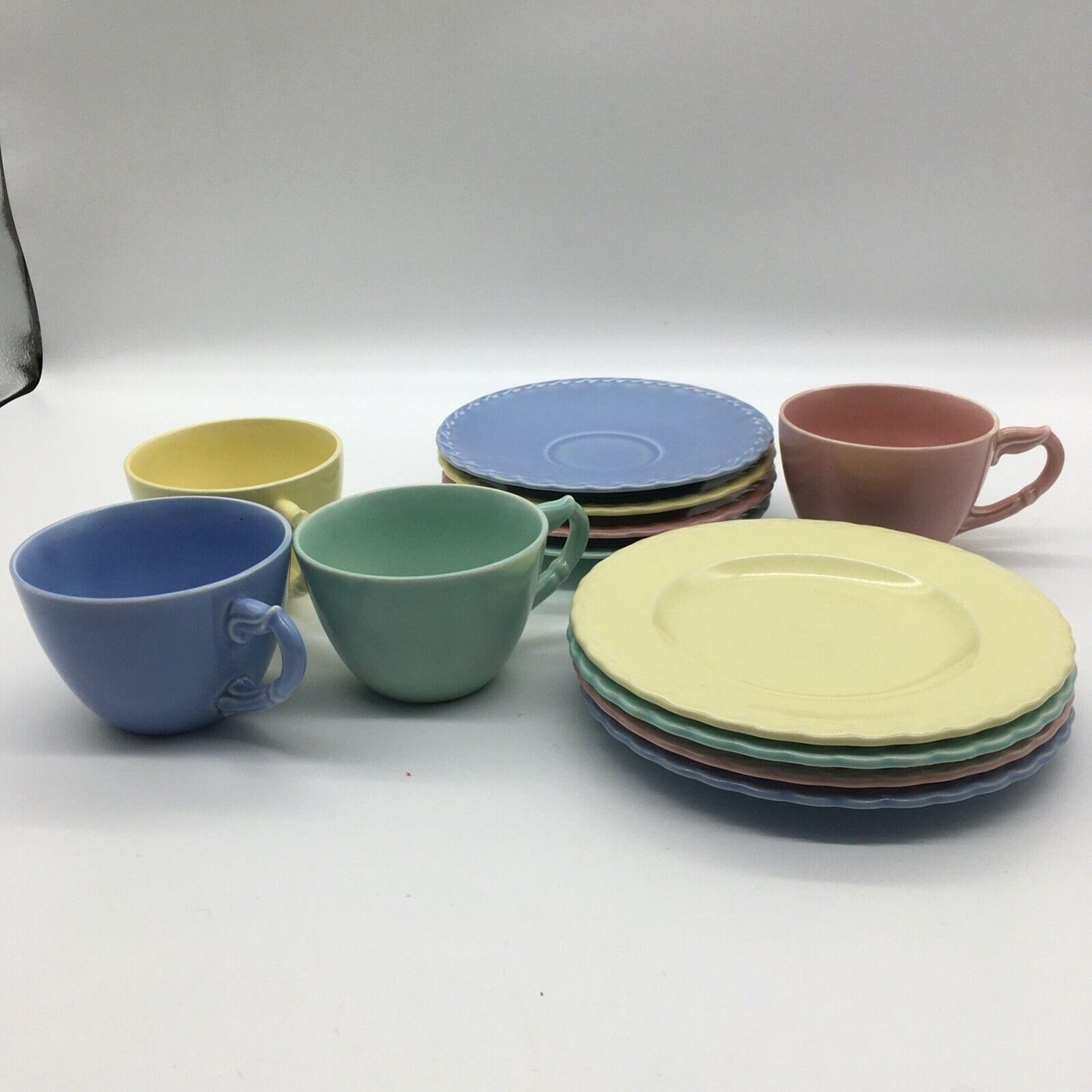 Vernon Kilns Native California Pastel Cup Saucer Dessert Plate Set Trios VTG 40s Cottage Core