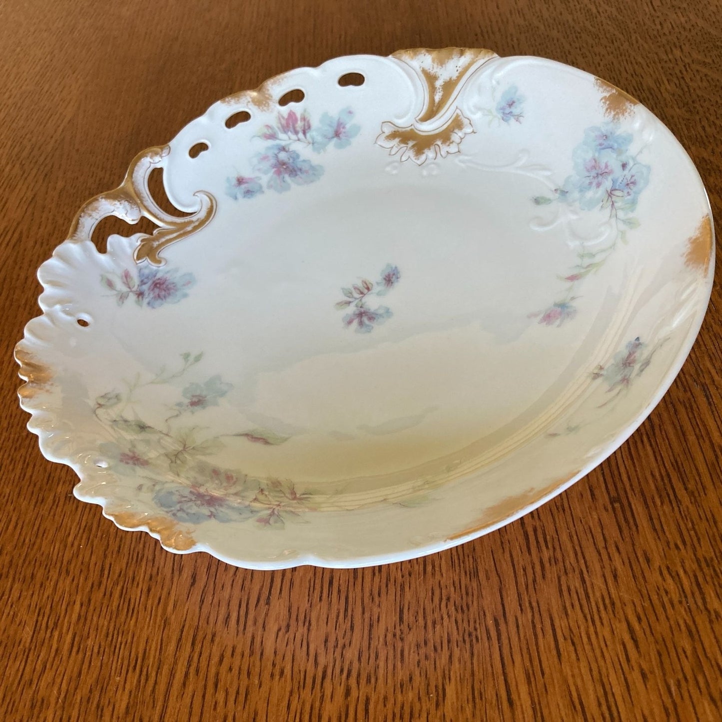 Haviland Limoges France Porcelain Bowl With Floral Design & Gold Accents