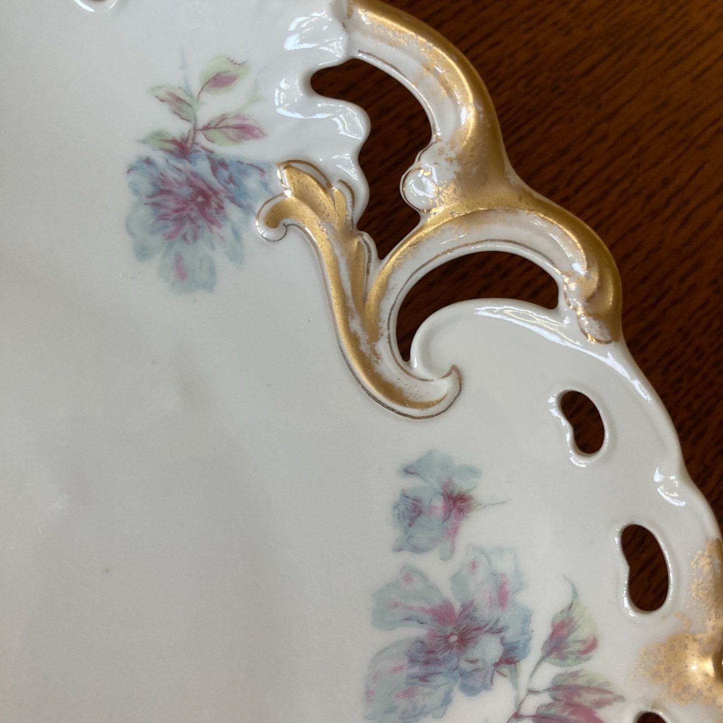 Haviland Limoges France Porcelain Bowl With Floral Design & Gold Accents