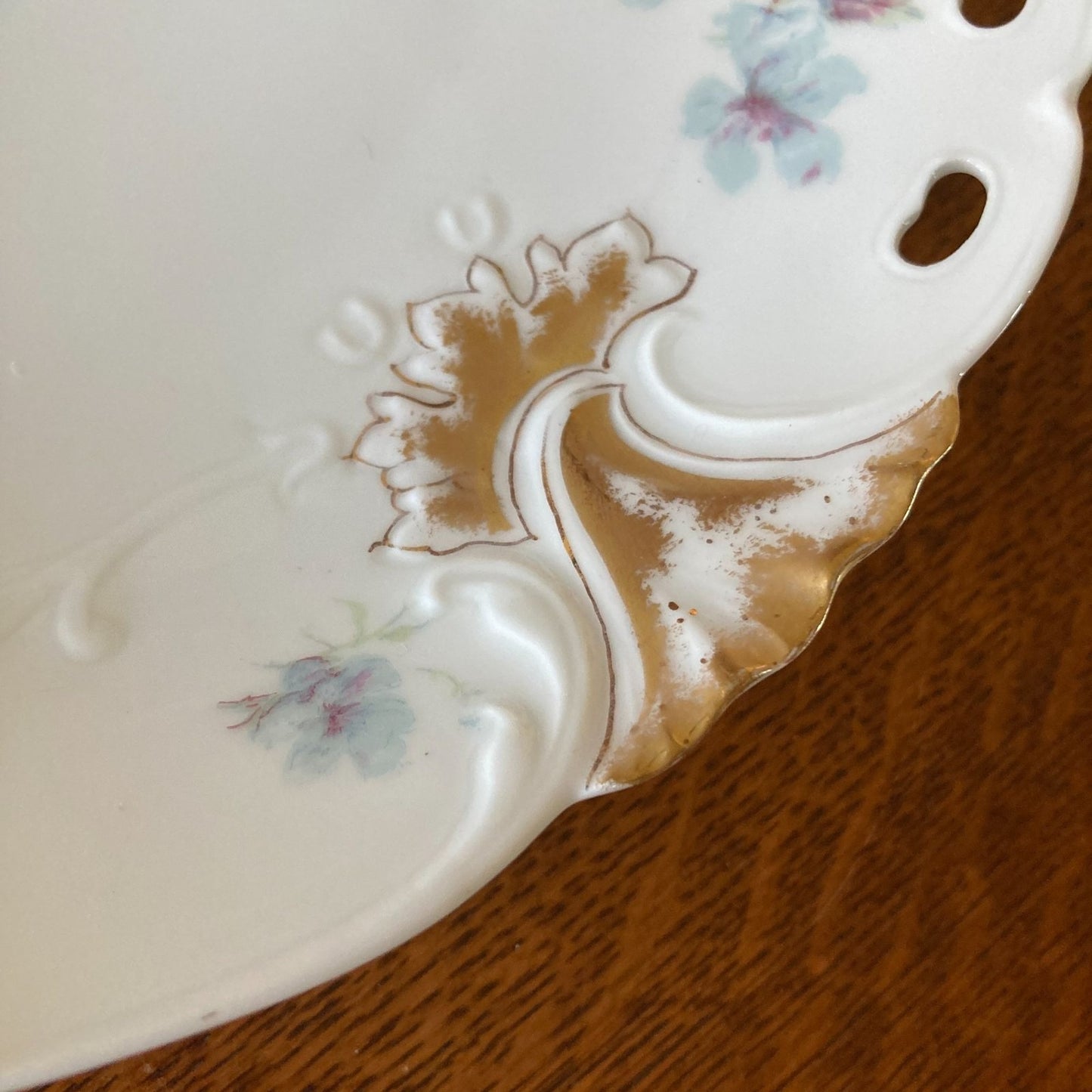 Haviland Limoges France Porcelain Bowl With Floral Design & Gold Accents