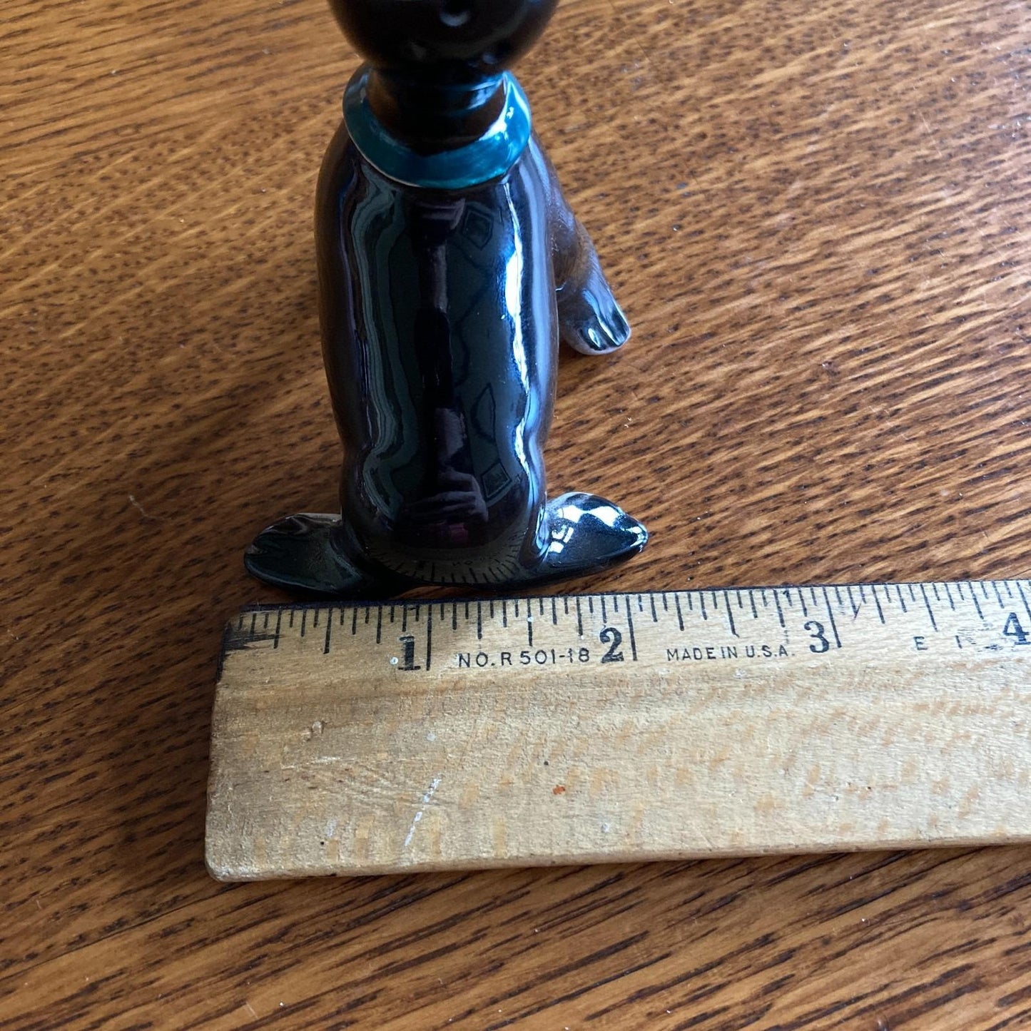 Rare Norcrest Anthropomorphic Sea Lion Salt Pepper Shakers Bonnet Seals H487 VTG