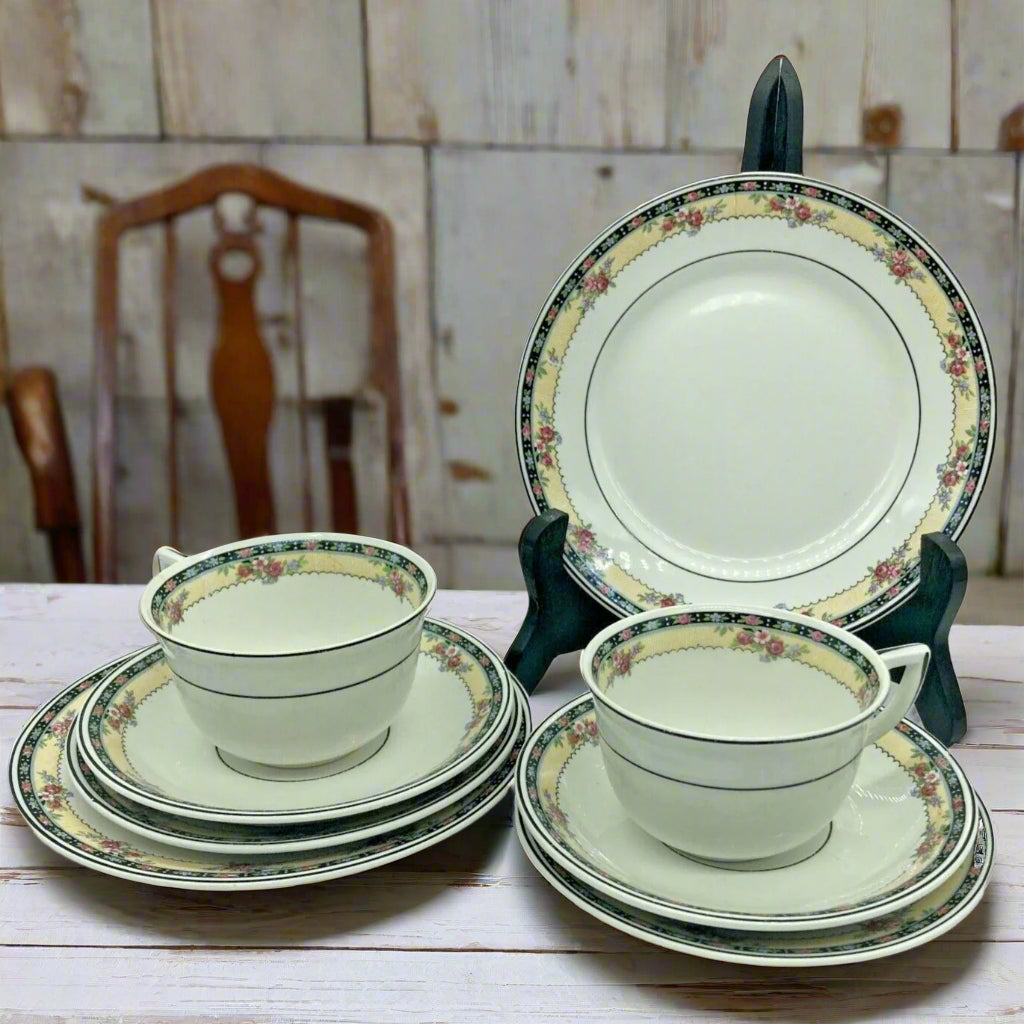 Homer Laughlin L5N USA Two Teacup Settings Bread Dessert Saucer Cup Kwaker Flora