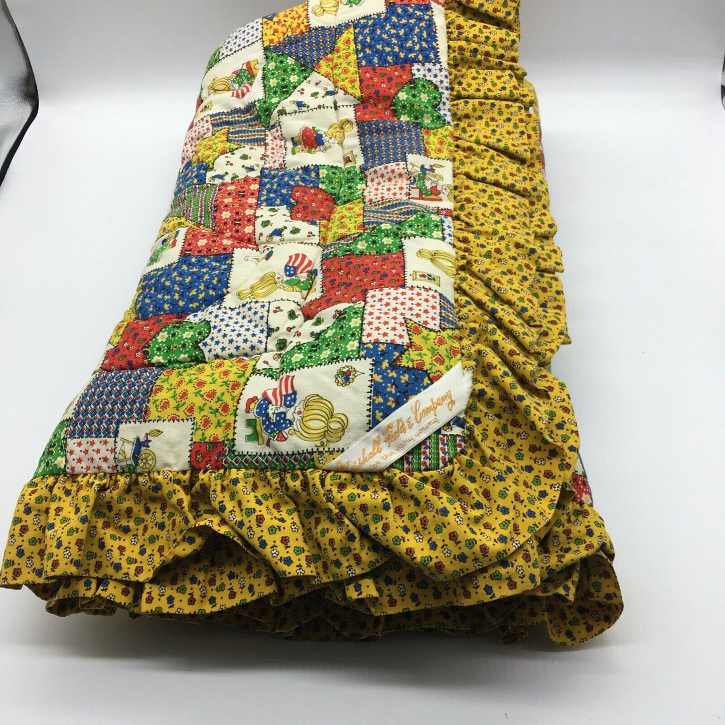 Marshall Field & Company For the Very Young Child's Quilt Betsy Ross Patriotic 43"x35" 1970s
