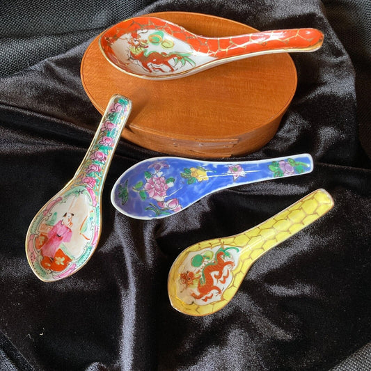 Asian Soup Spoons Lot of 4 Vintage Chinese Dragons Gold Trim Floral Famille Rose