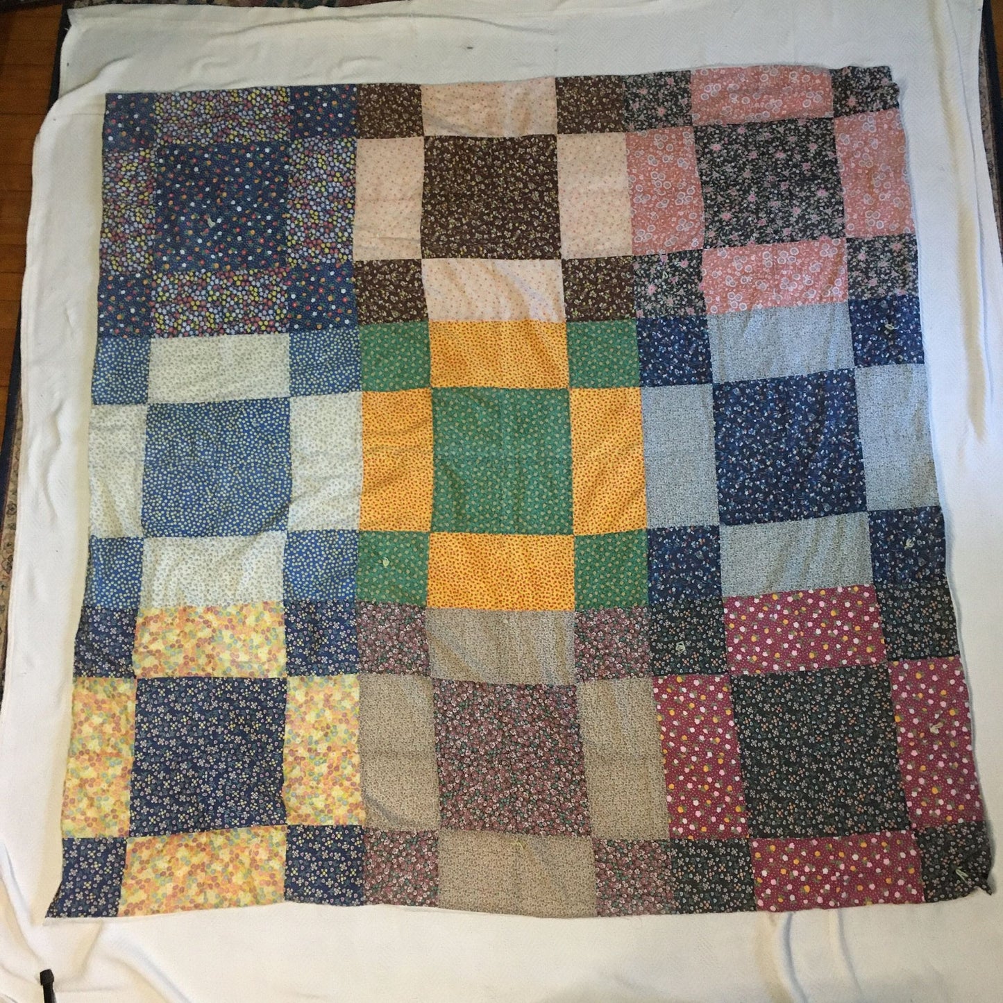 Vintage 1970s Ditzy Floral Block Quilt 61"x61" Yarn Tufted Patchwork Square